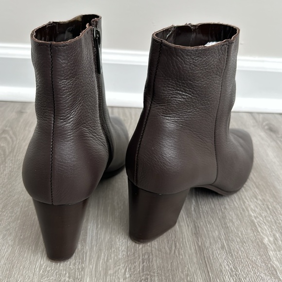 Aquatalia Giana Tumbled Leather Ankle Boots | Size 9 ⚠️ FITS LIKE 8.5 ⚠️ Brown - Picture 13 of 16